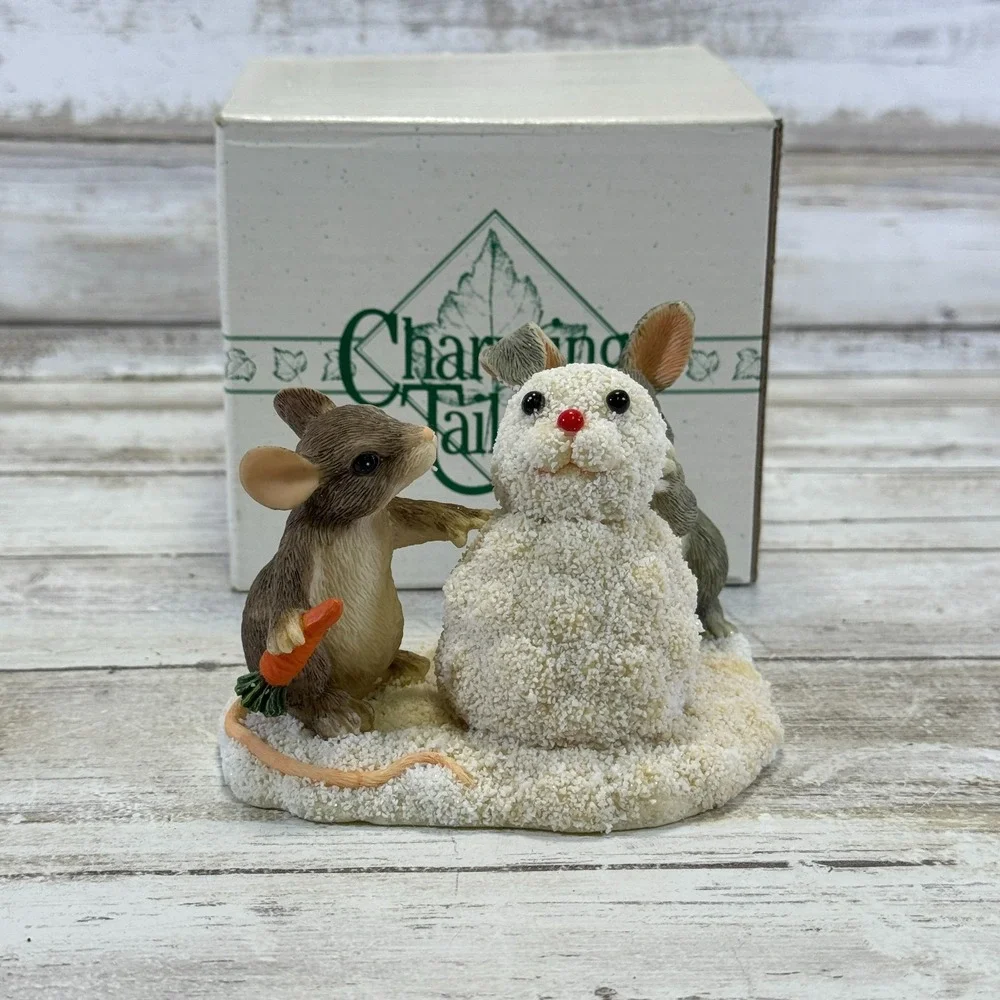 Charming Tails Figurine ~ Building a Snowbunny ~ 87/692 Fitz and Floyd